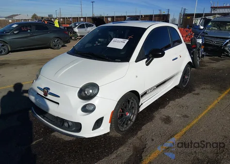 2015 Fiat 500 Abarth z USA, uszkodzony, nr VIN 3C3CFFFH2FT500379